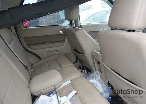 2009 Ford Escape Limited z USA, uszkodzony, nr VIN 1FMCU94G09KB77240